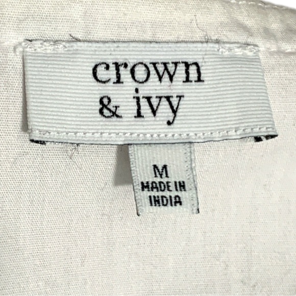 CROWN & IVY Gorgeous and Elegant White Embroidery Bell Blouse Size M - Picture 7 of 11